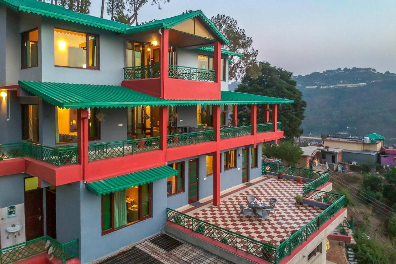 Stayvista At Cecil Cottages With Barbeque, Hill View Kasauli Exterior foto